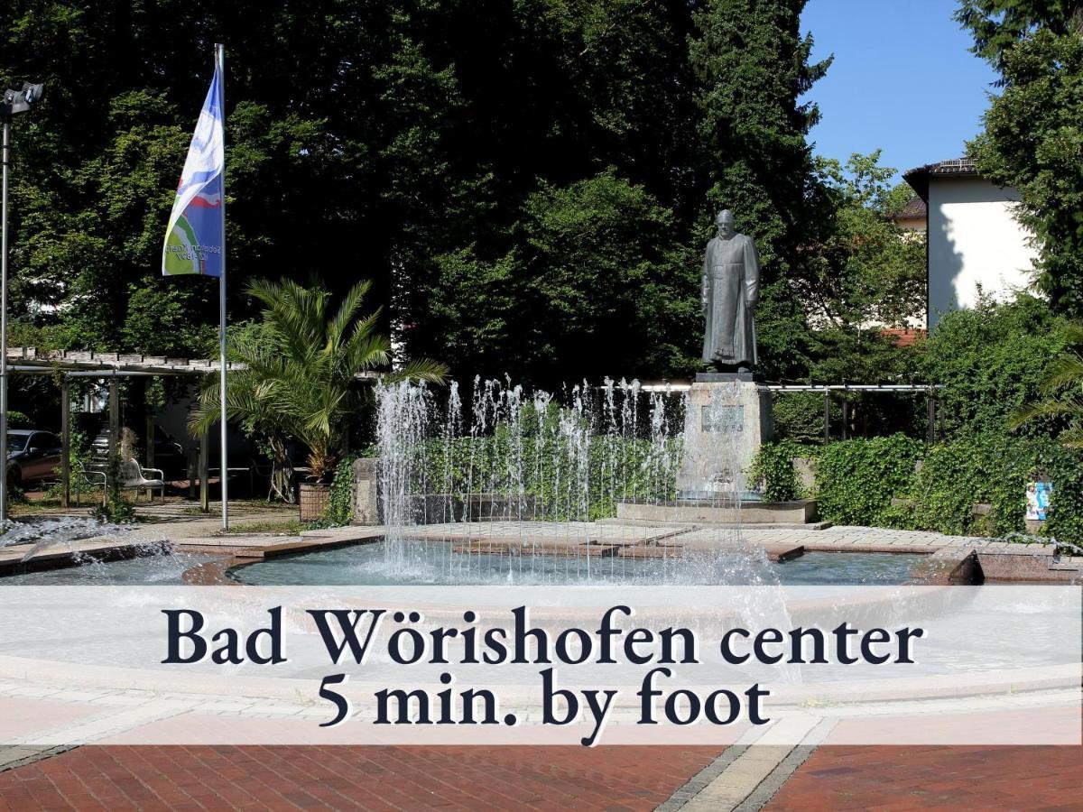 Sehr Gemuetliche Ferienwohnung In Bester Lage Mit Grossem Sonnenbalkon L Innenstadtnaehe L 1 Minute Zum Bahnhof L Kueche L Tv L Free-Wlan L Willkommen Im Hallo!-Apartment 8 巴特沃里斯霍芬 外观 照片